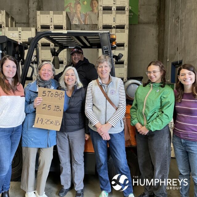 The Humphreys Group team worked a full volunteer shift at the San Francisco-Marin Food Bank at the end of January. The team packed 570 bags for a total of 14,250 pounds of food to help @sfmfoodbank provide fresh, healthy food to thousands of families each week. #ItTakesACommunity